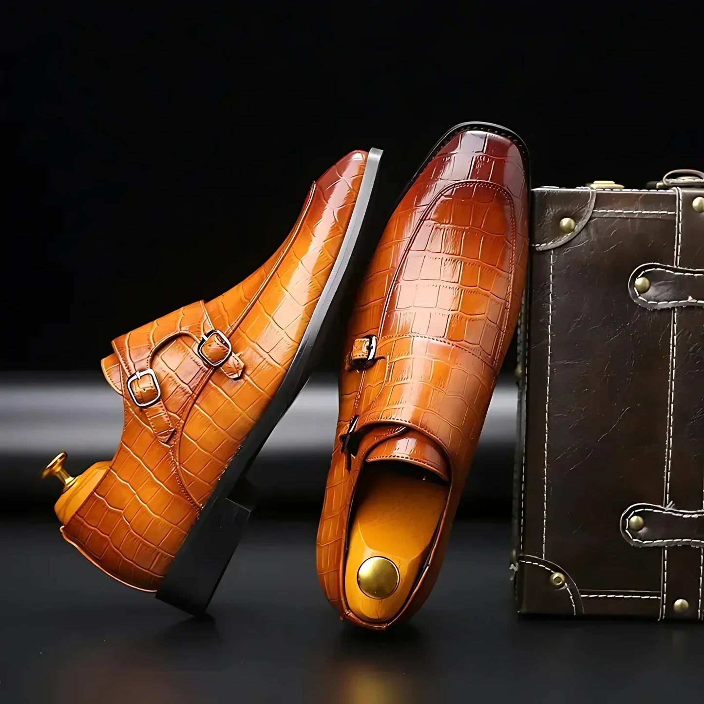 Kroksiluett Brogue Slip-Ons with Buckle-Belt Laces