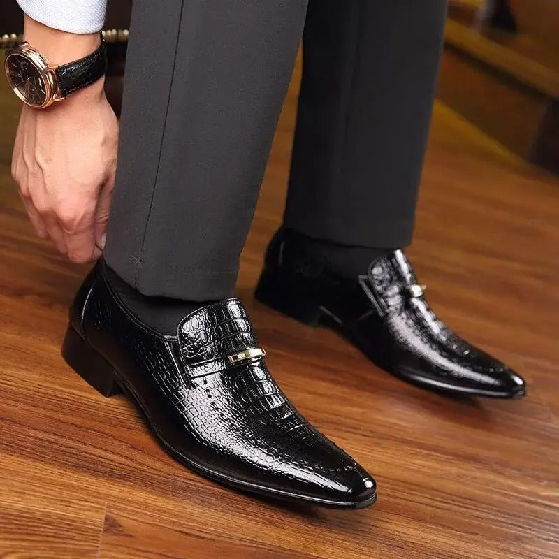 VärdStil Faux Crocodile Leather Embossed Slip-On Oxfords