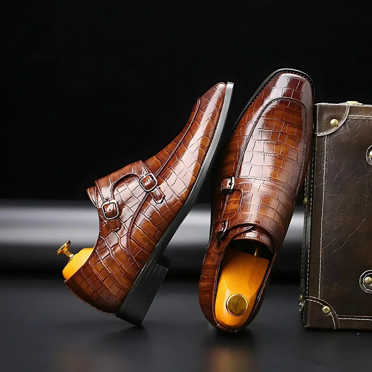 Kroksiluett Brogue Slip-Ons with Buckle-Belt Laces