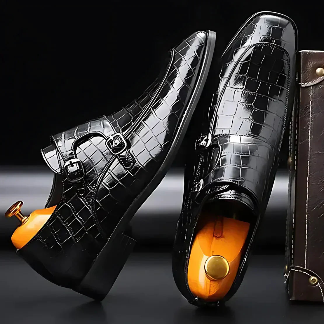 Kroksiluett Brogue Slip-Ons with Buckle-Belt Laces