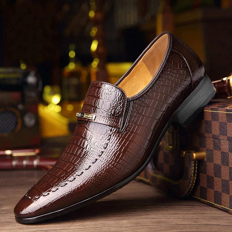 VärdStil Faux Crocodile Leather Embossed Slip-On Oxfords