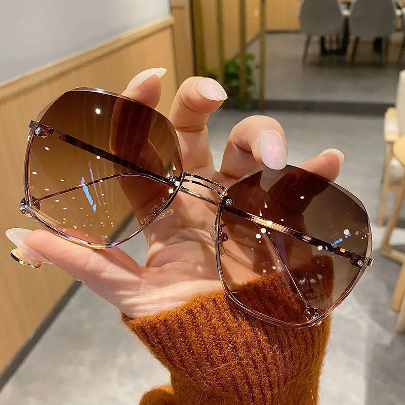 New Fashion Men Sunglasses Pilot Classic Driving Sun Glasses Metal Frame Mirror Leisure Fishing Business Men/women Eyeglassuv400