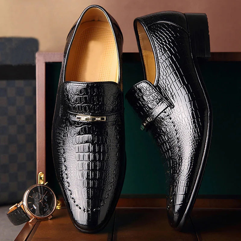 VärdStil Faux Crocodile Leather Embossed Slip-On Oxfords