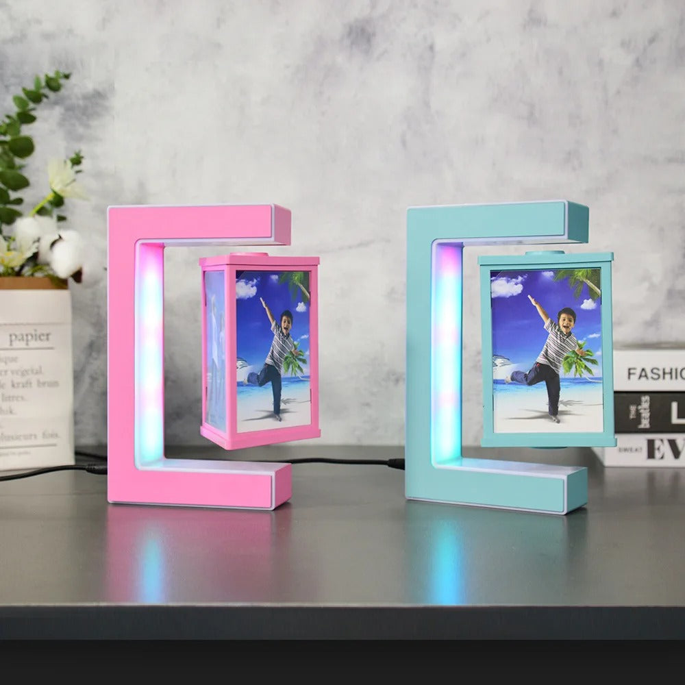 Levioto® - The Floating Photo Frame by Avenue Finds - Cleverly Designed in Sweden with ❤️