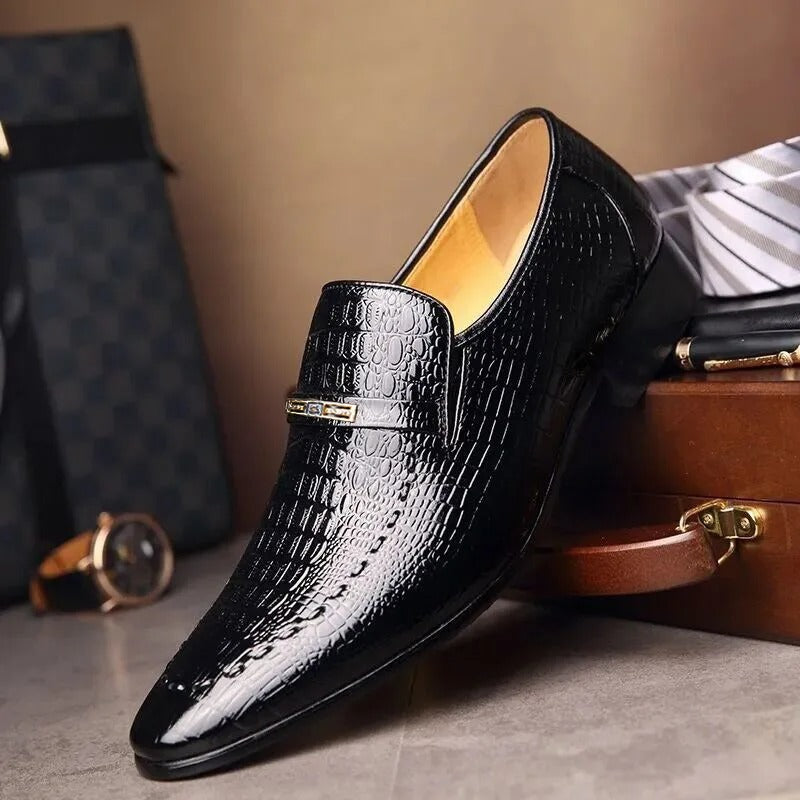 VärdStil Faux Crocodile Leather Embossed Slip-On Oxfords