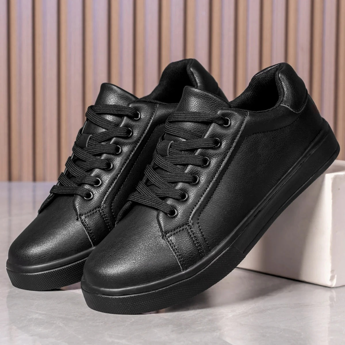 Klub Leather Sneakers