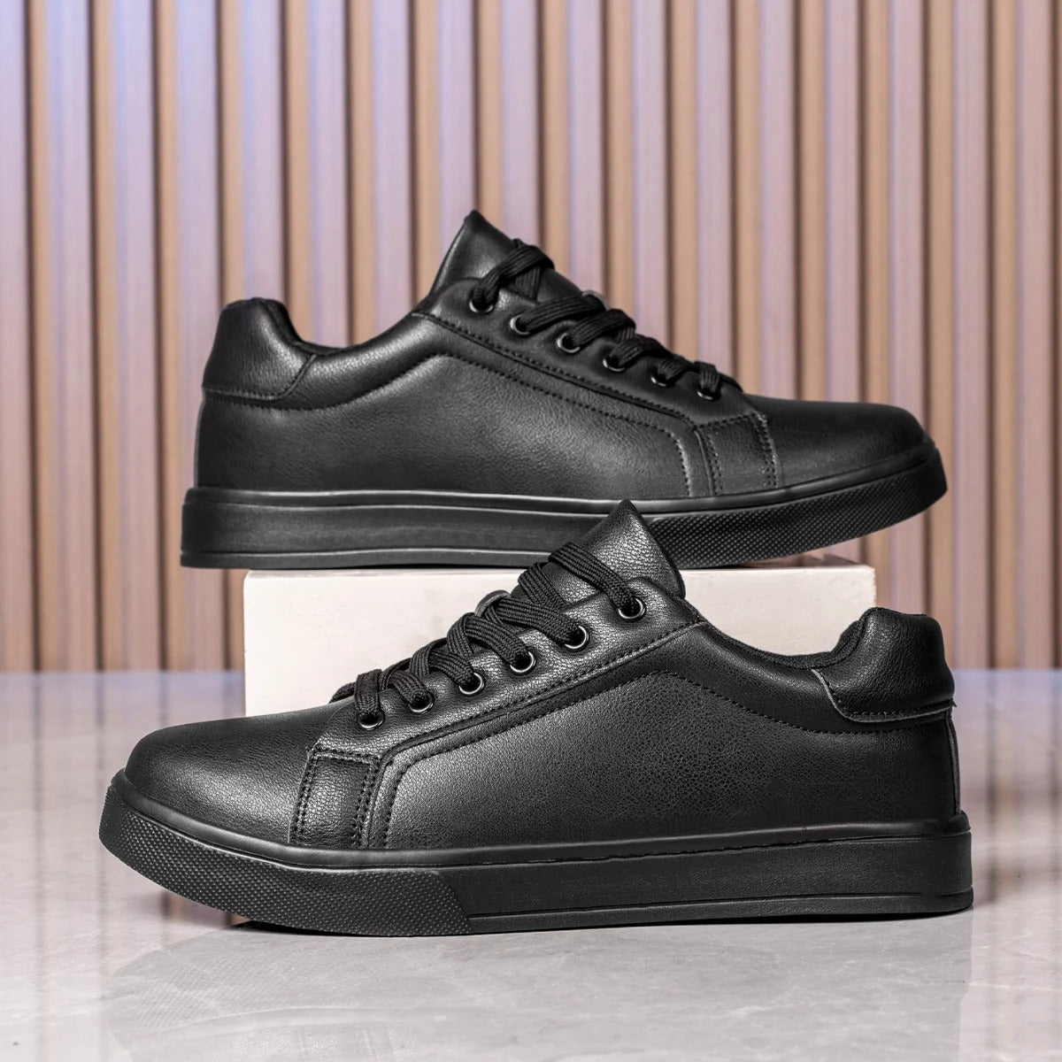 Klub Leather Sneakers